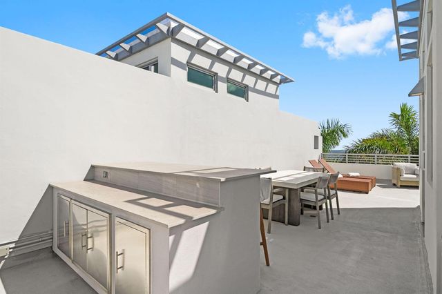 705 Briny Avenue, Pompano Beach, FL 33062