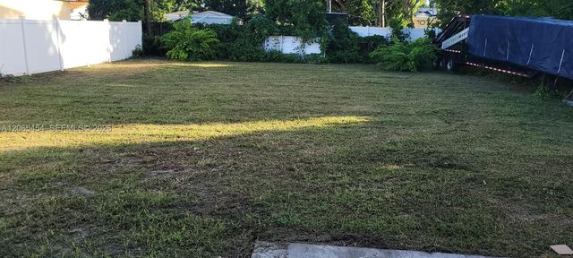 2506 Washington St, Hollywood, FL 33020
