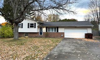 2713 Smith Road, Fairlawn, OH 44333