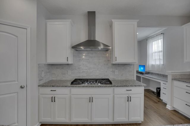 582 Zoar Street, Galena, OH 43021