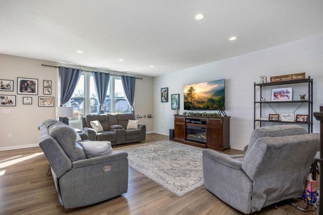 582 Zoar Street, Galena, OH 43021