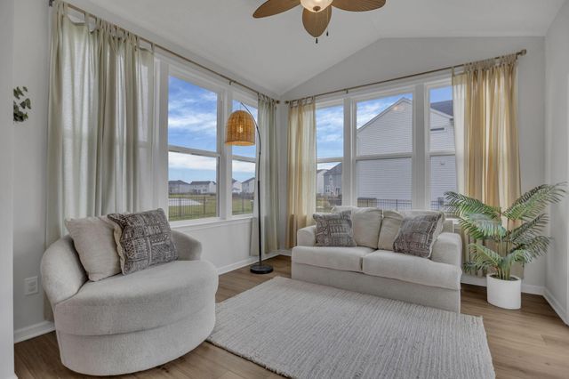 582 Zoar Street, Galena, OH 43021