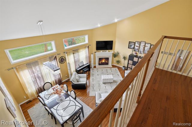 29126 Eastman Trail, Novi, MI 48377