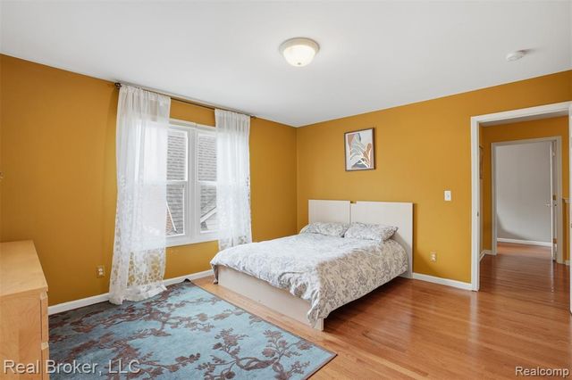 29126 Eastman Trail, Novi, MI 48377