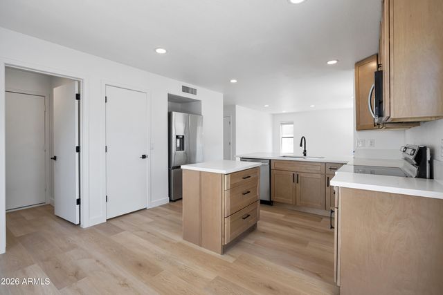 9323 E PLATA Avenue, Mesa, AZ 85212