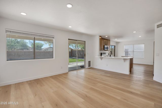 9323 E PLATA Avenue, Mesa, AZ 85212