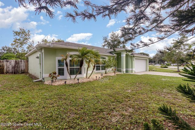 360 Island Oaks Place, Merritt Island, FL 32953