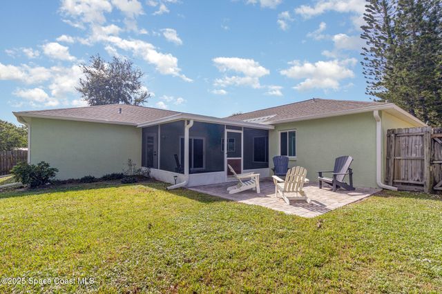 360 Island Oaks Place, Merritt Island, FL 32953