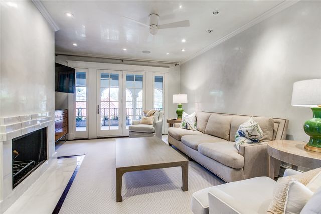 3868 Potomac Avenue, Highland Park, TX 75205