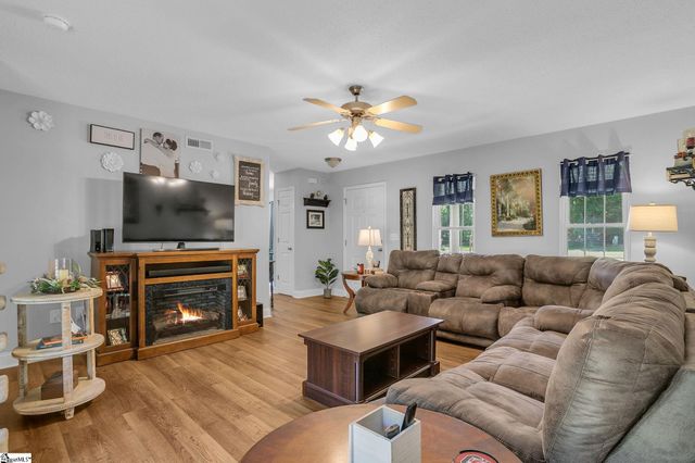 178 Rock Moss Drive, Williamston, SC 29697