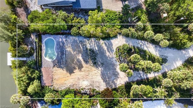 5809 Sanibel Captiva RD, Sanibel, FL 33957