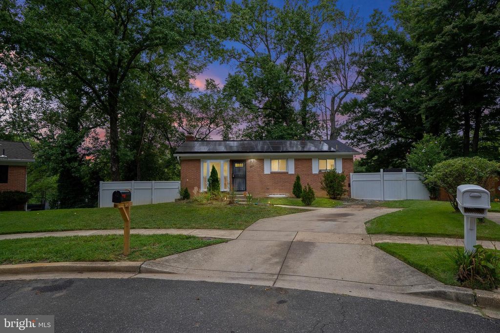 8510 BONNY DR, District Heights, MD 20747