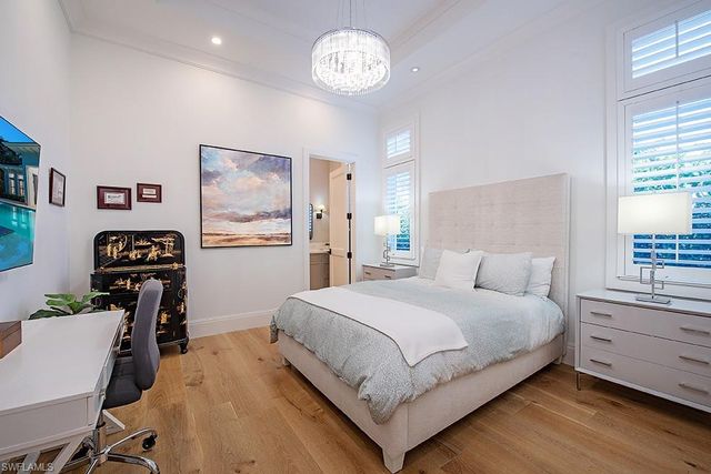 452 Putter Point DR, Naples, FL 34103