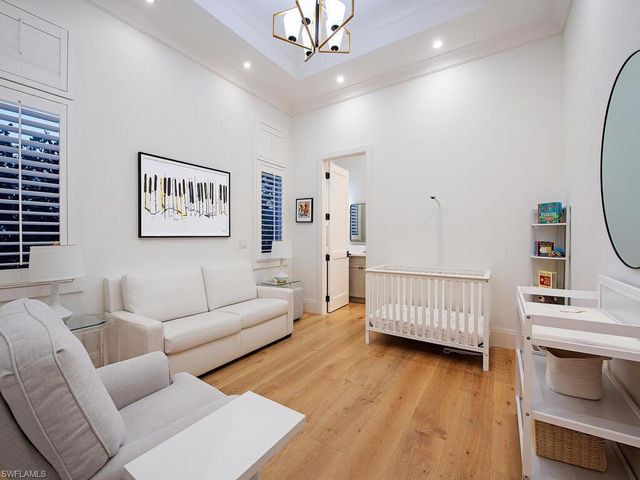 452 Putter Point DR, Naples, FL 34103