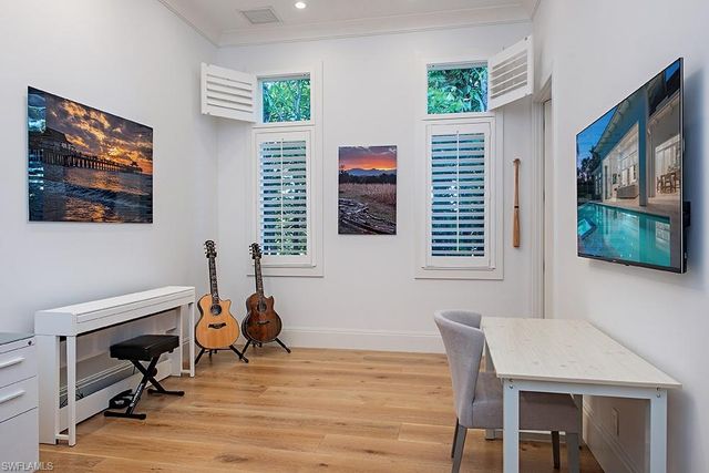 452 Putter Point DR, Naples, FL 34103