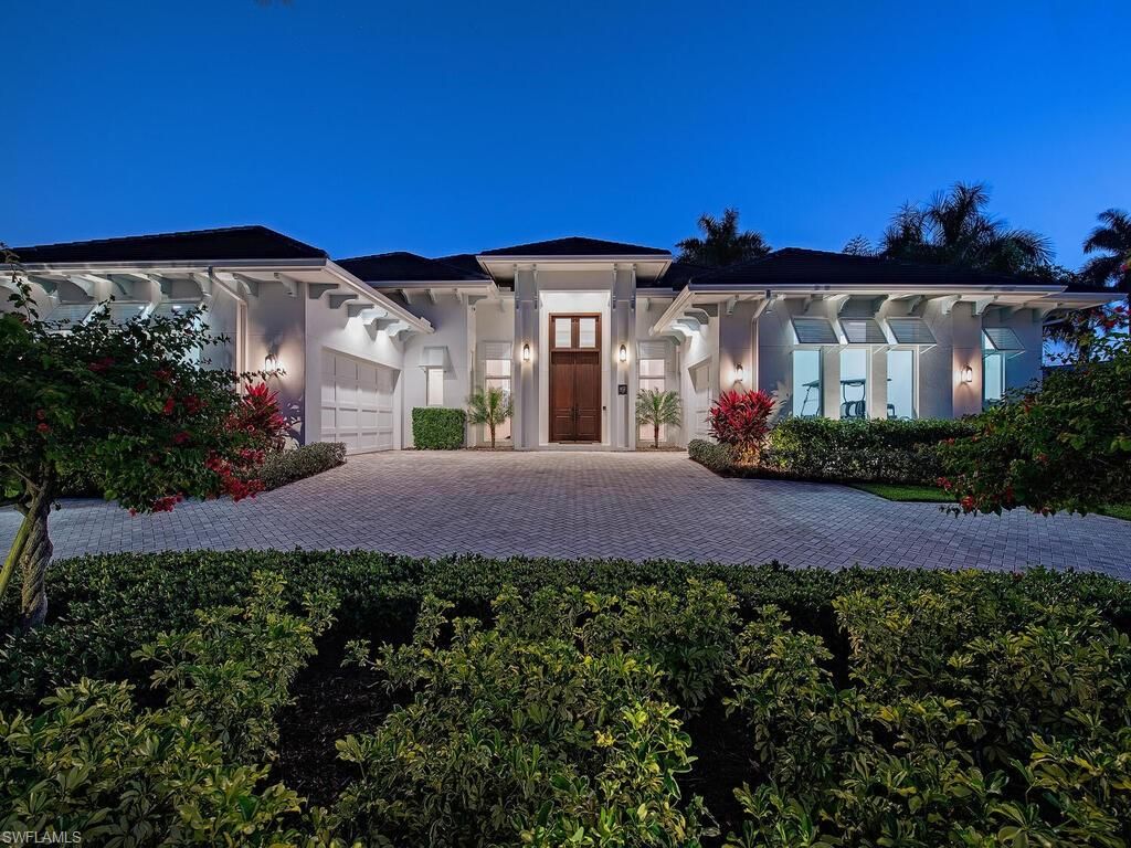 452 Putter Point DR, Naples, FL 34103