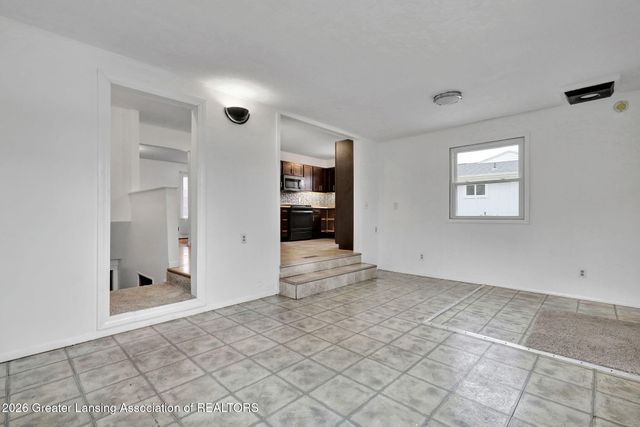 3945 Windward Drive, Lansing, MI 48911