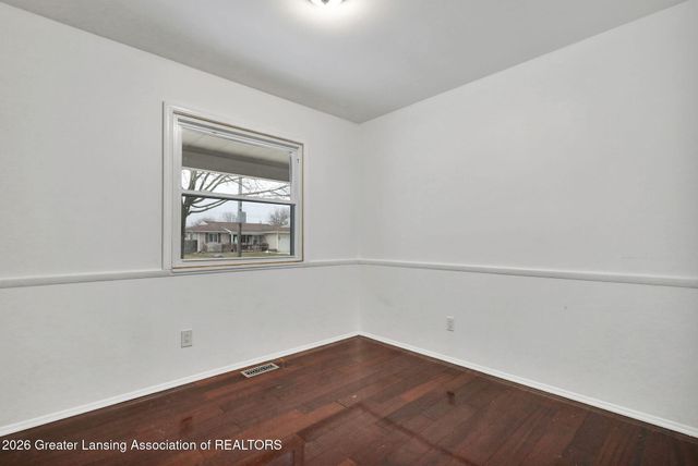 3945 Windward Drive, Lansing, MI 48911