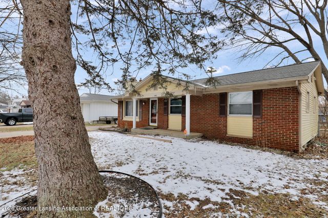 3945 Windward Drive, Lansing, MI 48911