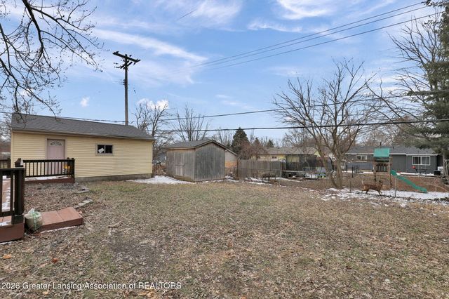 3945 Windward Drive, Lansing, MI 48911