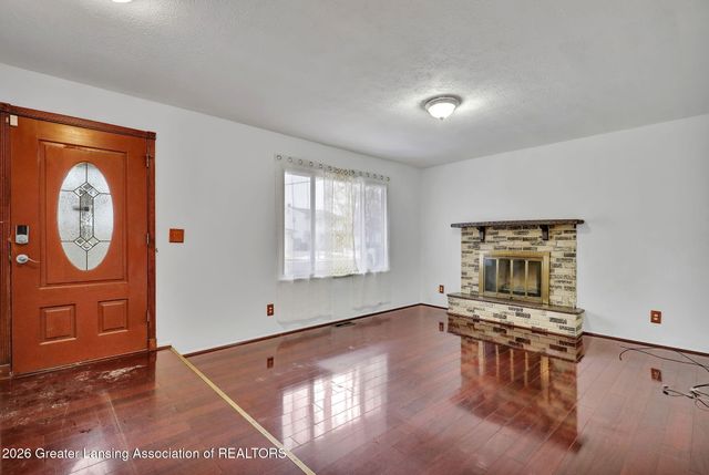 3945 Windward Drive, Lansing, MI 48911