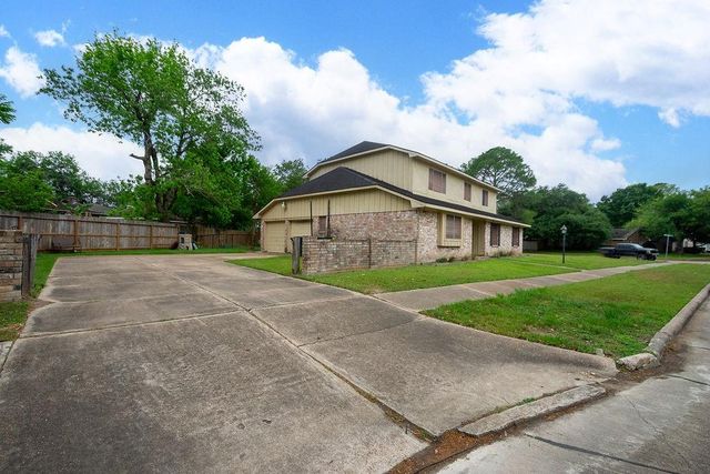9103 Meaux Drive, Houston, TX 77031