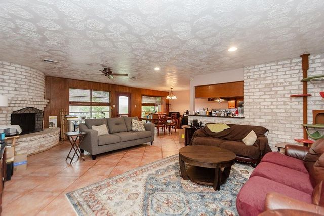 9103 Meaux Drive, Houston, TX 77031