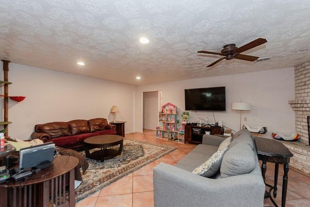 9103 Meaux Drive, Houston, TX 77031