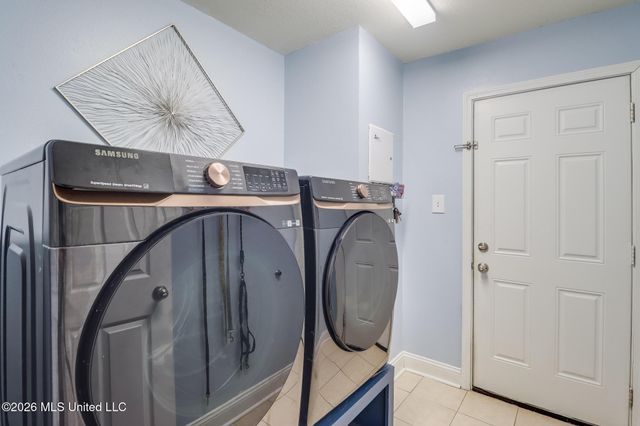 11284 Cypress Bayou Drive, Gulfport, MS 39503