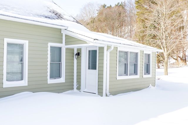 605 Lincoln Avenue, Elberta, MI 49628