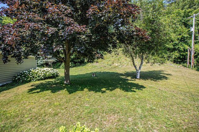 605 Lincoln Avenue, Elberta, MI 49628