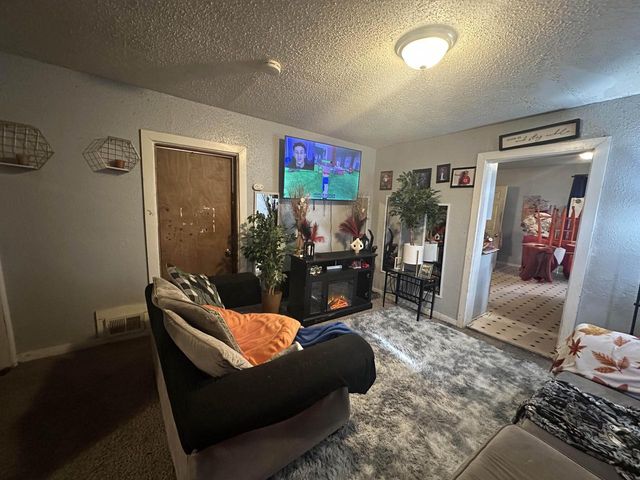 3024 N 20th STREET, Milwaukee, WI 53206