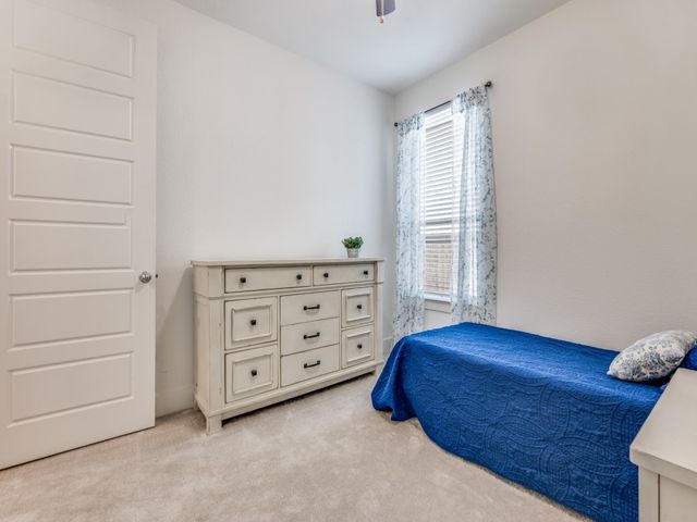 1808 Pelham Drive, Aubrey, TX 76227