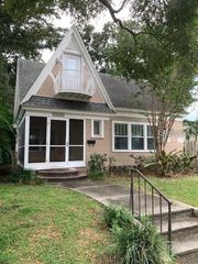 310 15TH AVENUE N, St Petersburg, FL 33704
