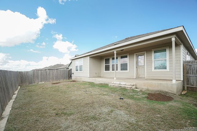 1924 HEATHER GLEN DR, New Braunfels, TX 78130