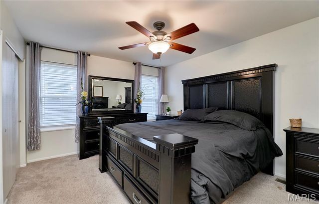 16032 Sandalwood Creek Drive, Wildwood, MO 63038
