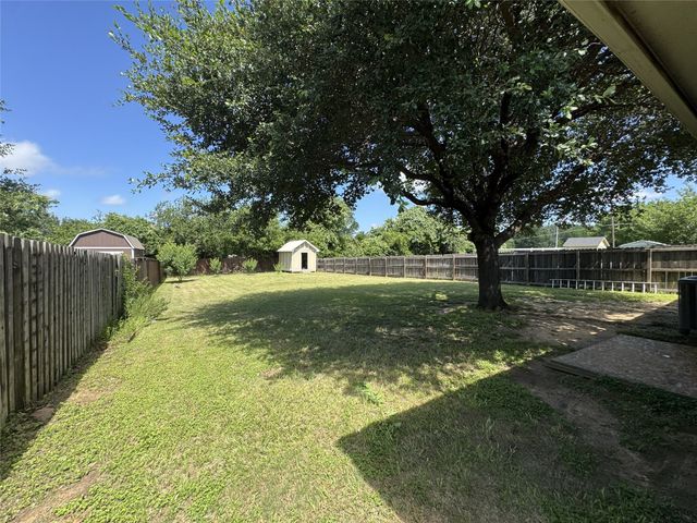 515 Haymarket Drive, Dallas, TX 75217
