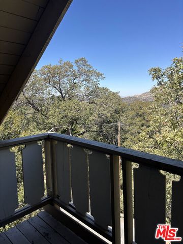 1327 Evergreen Lane, Lake Arrowhead, CA 92352