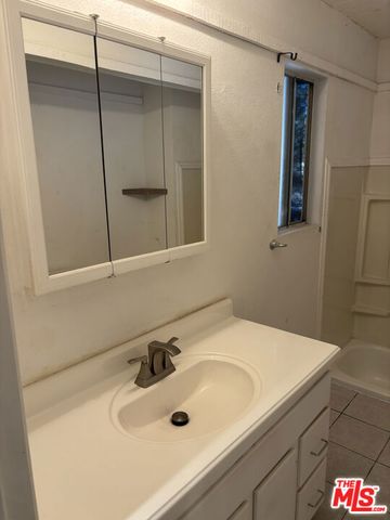 1327 Evergreen Lane, Lake Arrowhead, CA 92352
