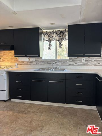 1327 Evergreen Lane, Lake Arrowhead, CA 92352