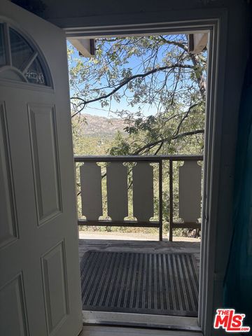 1327 Evergreen Lane, Lake Arrowhead, CA 92352