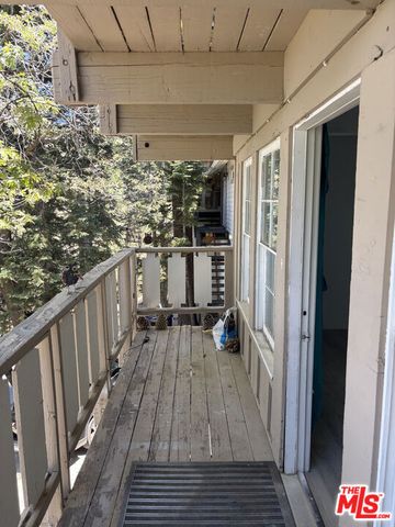 1327 Evergreen Lane, Lake Arrowhead, CA 92352