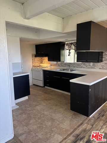 1327 Evergreen Lane, Lake Arrowhead, CA 92352