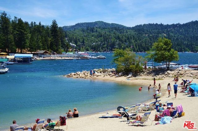1327 Evergreen Lane, Lake Arrowhead, CA 92352