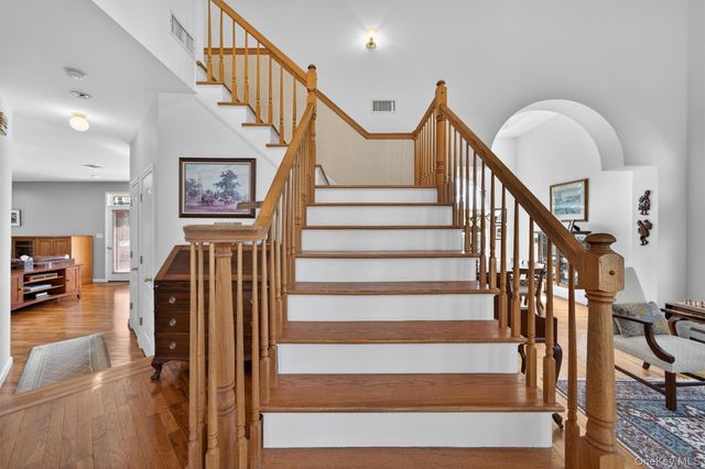 5 Quaker Mill Run, Florida, NY 10921