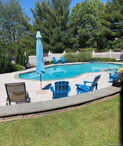 5 Quaker Mill Run, Florida, NY 10921