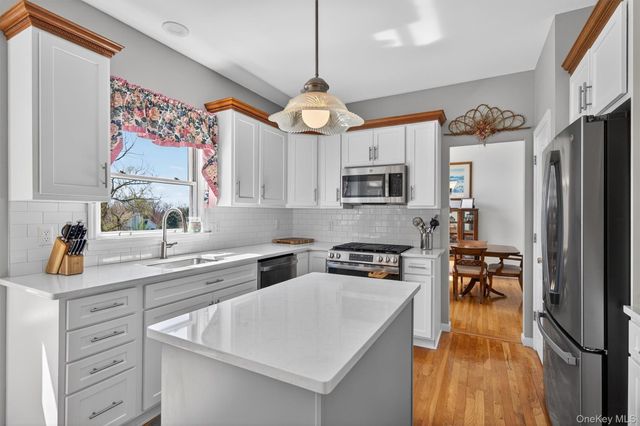 5 Quaker Mill Run, Florida, NY 10921