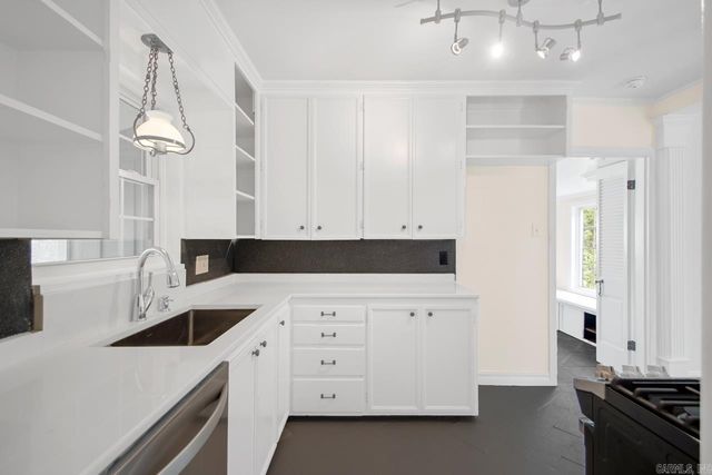 219 Goshen Ave., North Little Rock, AR 72116