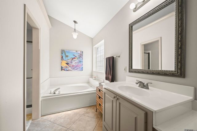 16008 Somersby, Baton Rouge, LA 70817