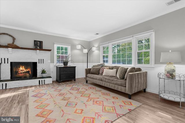 3037 PIKE DR, Riva, MD 21140